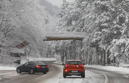 Dobio kaznu od 4290 eura! U krivom smjeru vozio pijan bez vozačke, bez zimske opreme...