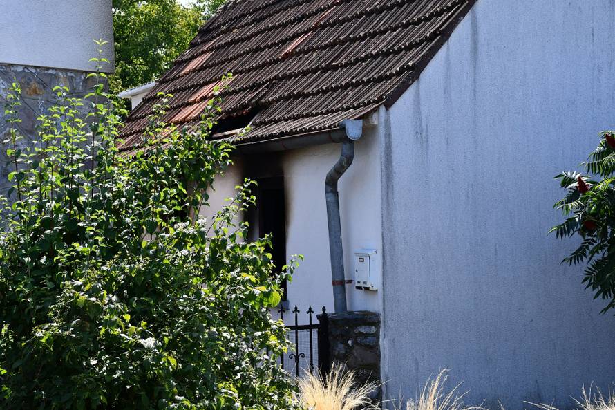 Tragedija u Sl. Brodu: U požaru kuće poginula jedva pokretna starica, sumnja se na opušak