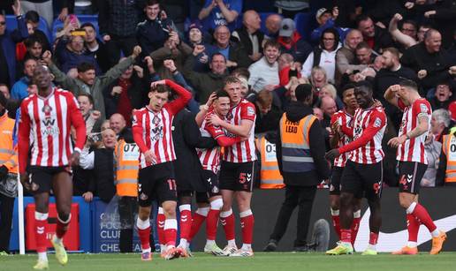 VIDEO Sunderland u 93. zabio za trobod na Stamford Bridgeu i skok na 2. mjesto Premier lige!