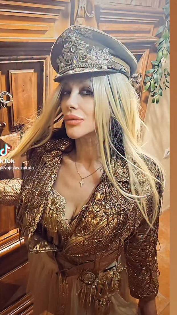 FOTO 'Srpska Lady Gaga' stiže u Zagreb: 'Volim sve što je tvrdo'