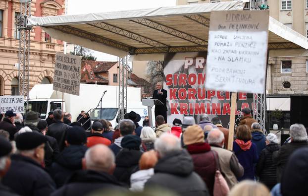 Zagreb, Prosvjed umirovljenika protiv siromaštva, korupcije i kriminala na glavnom gradskom Trgu