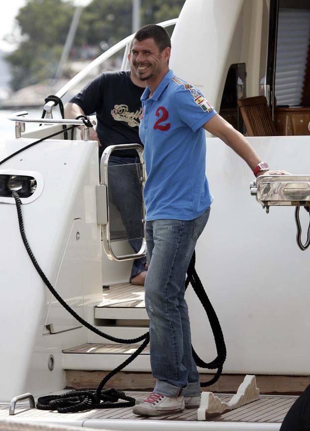 Hvar: Zvonimir Boban s djecom Marijom i Gabrijelom uživa na odmoru