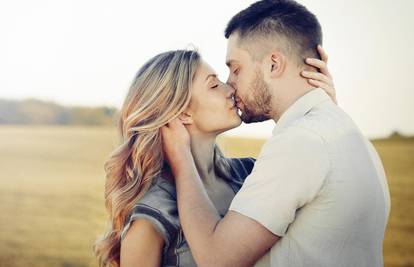 Ljubav je na svakom koraku: Ovaj Instagram profil objavljuje sretne parove i njihove priče