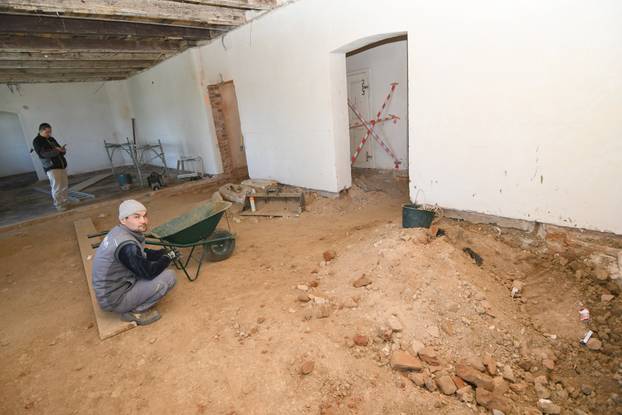 Veliko otkriće u Čazmi, ispod Gradskog muzeja nađeni ostaci biskupske utvrde iz 13. stoljeća