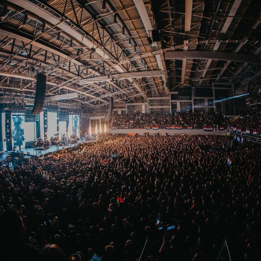 Thompson u Poreču viknuo 'Za dom', publika: 'Spremni'!