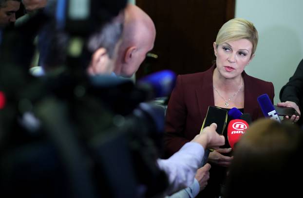 Zagreb: Kolinda Grabar-KitaroviÄ dala izjavu nakon Foruma Inicijative triju mora