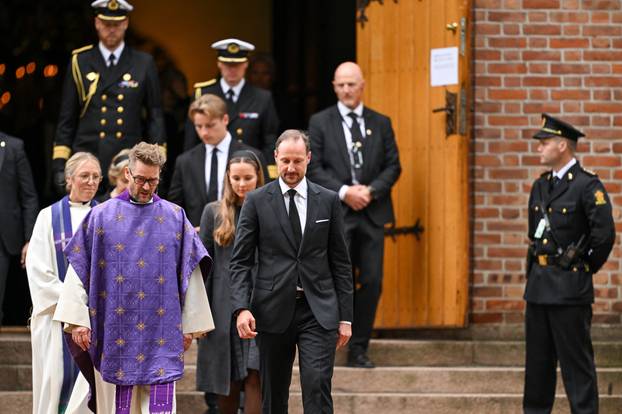 Memorial service for the late King Harald, in Asker