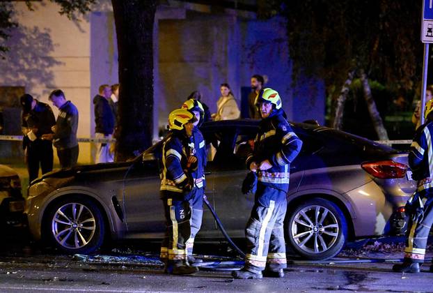 Zagreb: Vatrogasci ugasili požar automobila u Travnom, čula se i eksplozija