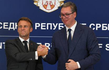 Macron prodao Vučiću 12 aviona pa objavio tvit na ćirilici: 'Lepo je imati pouzdane prijatelje...'