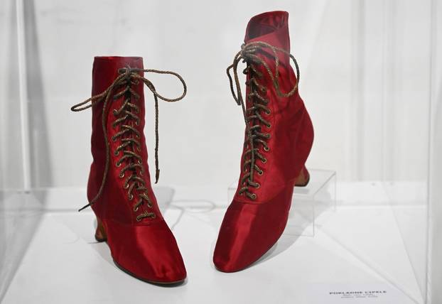 Zagreb: Otvorenje izložbe restauriranih pokladnih kostima