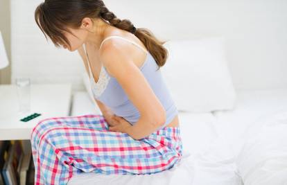 Menstruacija: Kako se mijenja od puberteta do menopauze 