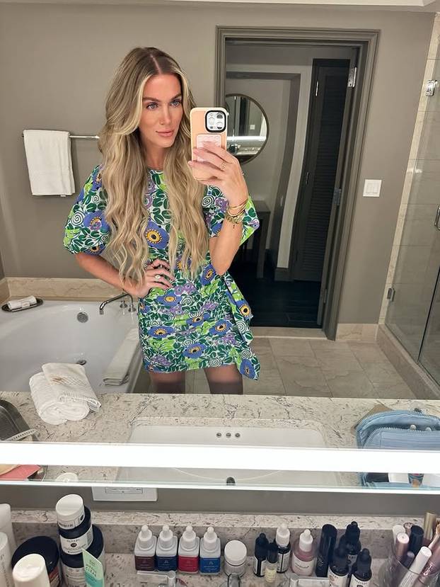 FOTO Zgodna doktorica: Mužu su poručili da me ostavi jer objavljujem prevruće fotografije