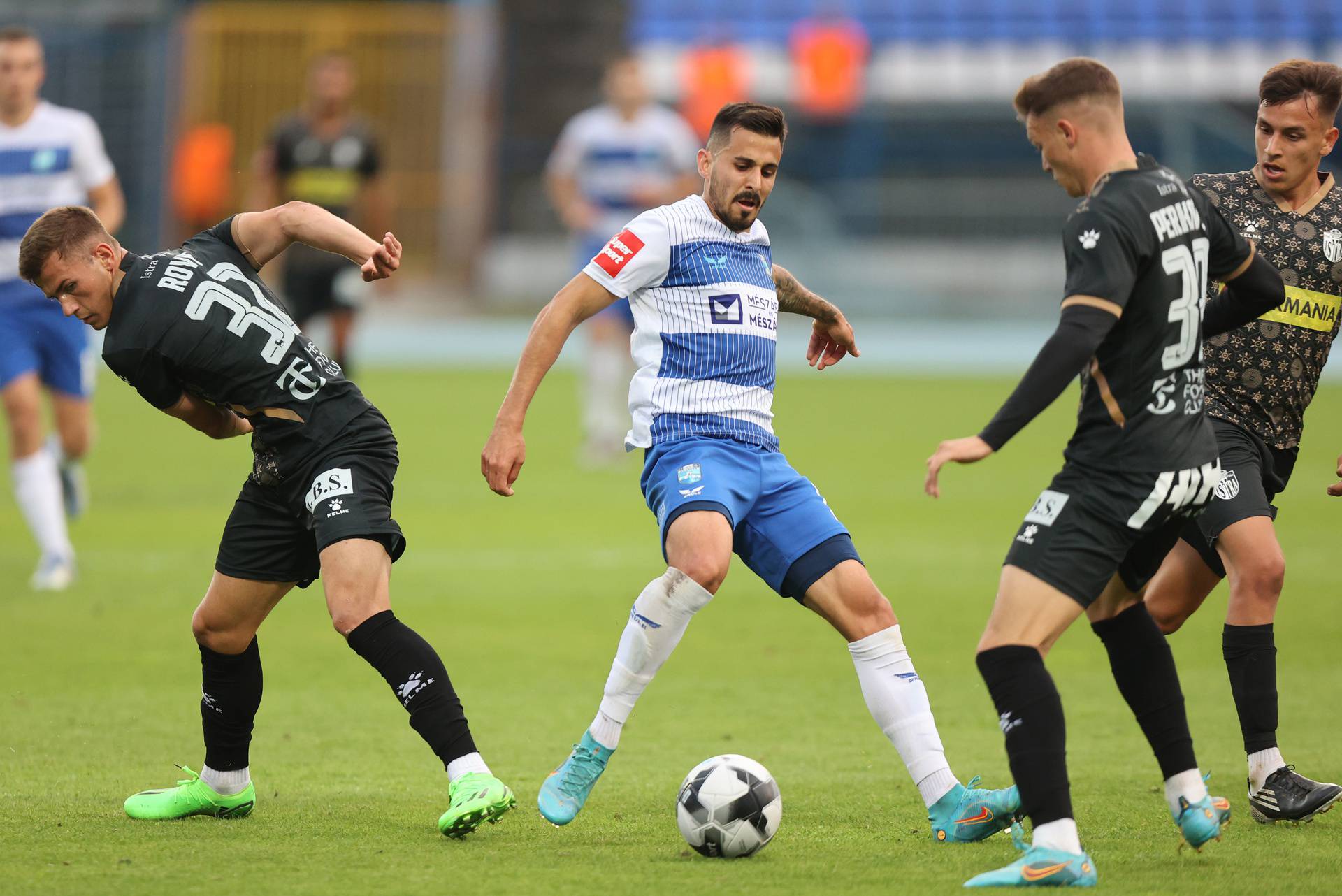 Osijek: Utakmica 13. kola Prve HNL, NK Osijek - NK Istra 1961.