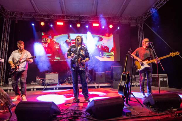 Županja: Alen Islamović nastupao na Moto susretu