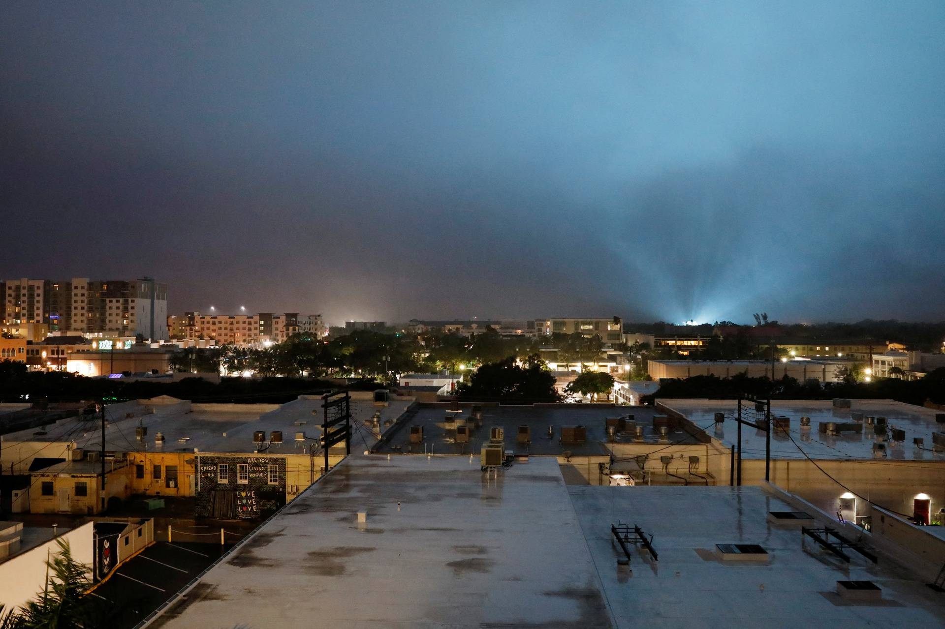 Hurricane Milton approaches, in Florida