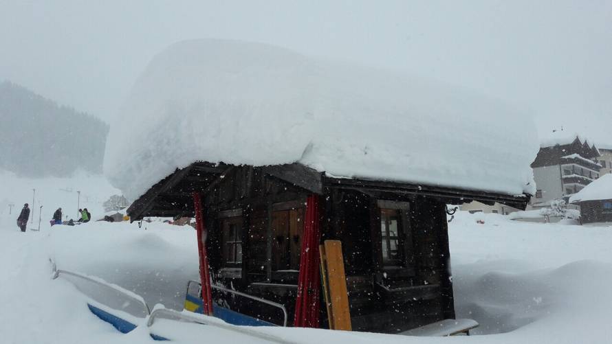 Vapaj zametenih Hrvata: Strah nas je, molimo se da preživimo