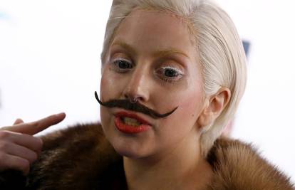 Lady GaGa: Iz očaja sam pila i drogirala se, no sad sam 'čista'