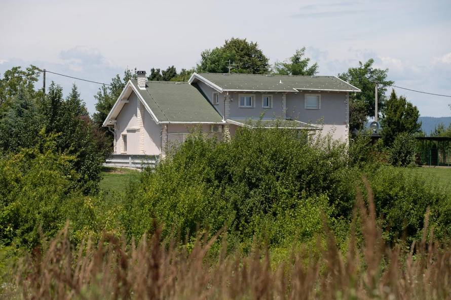 Nema za porez, ima za bazen: Sammiru 'sjela' ovrha na vilu