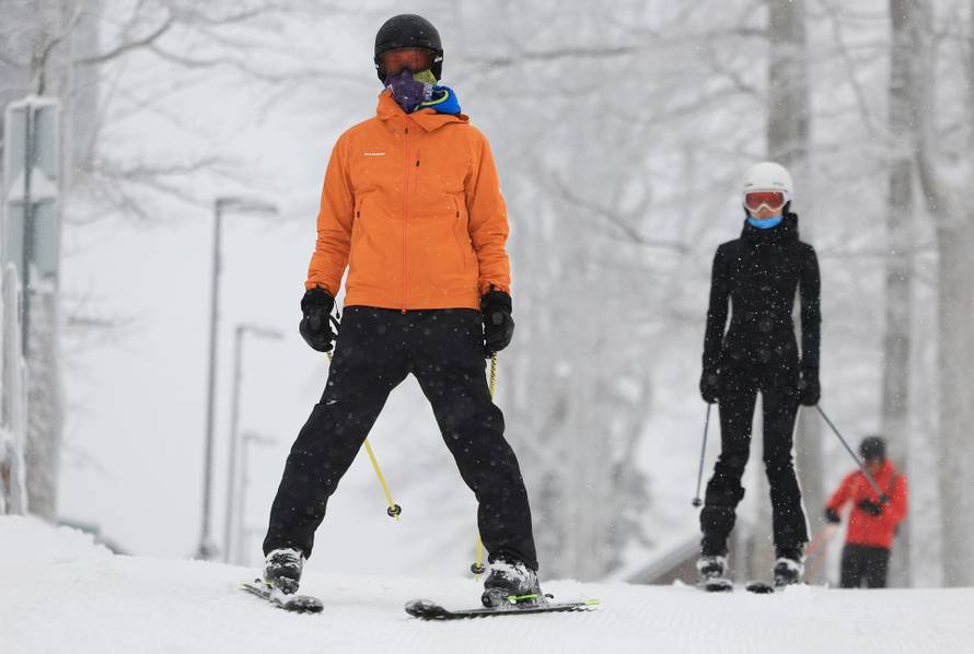 Zagreb: Započela skijaška sezona na Sljemenu 