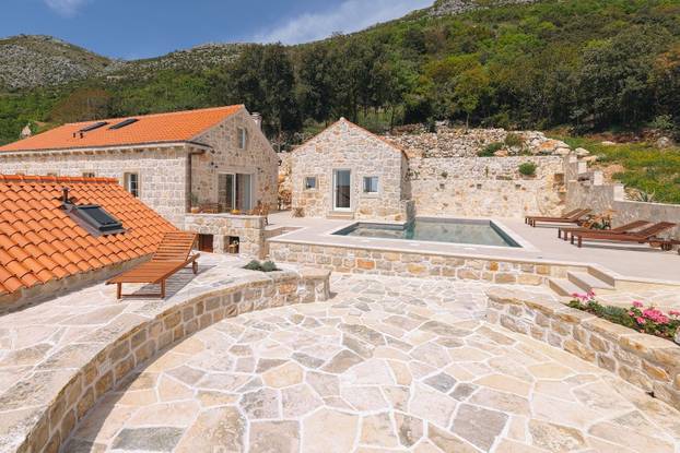 FOTO Kao da ste u raju, ali za 'paklenu' cijenu: Vila u Cavtatu uistinu je savršena za odmor