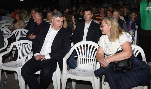 FOTO Zoran Milanović bio je na premijeri filma 'Alpski ratnici' Stipe Božića u Fužinama...