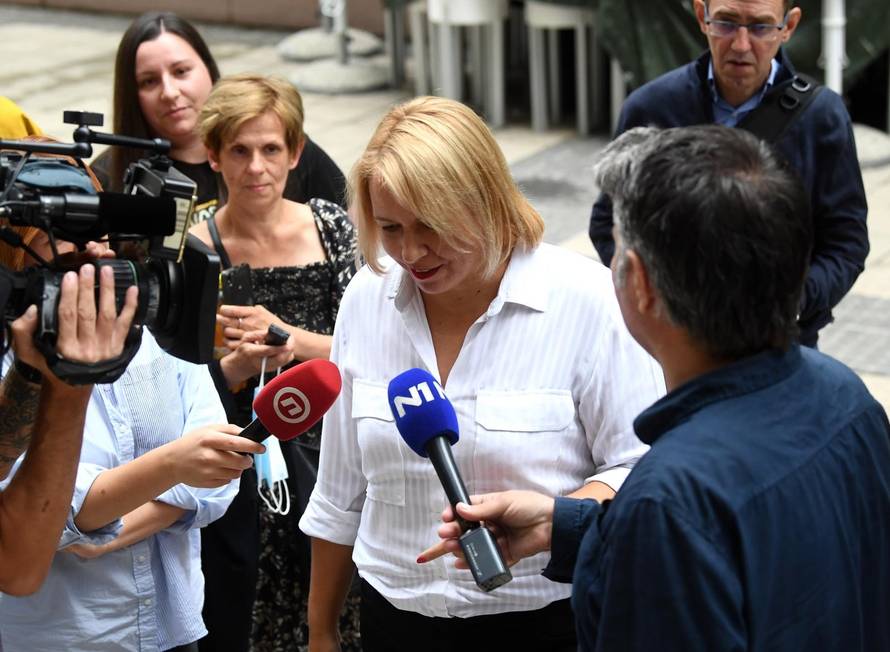 Zagreb: Dolazak članova SDP-a na sjednicu Predsjedništva