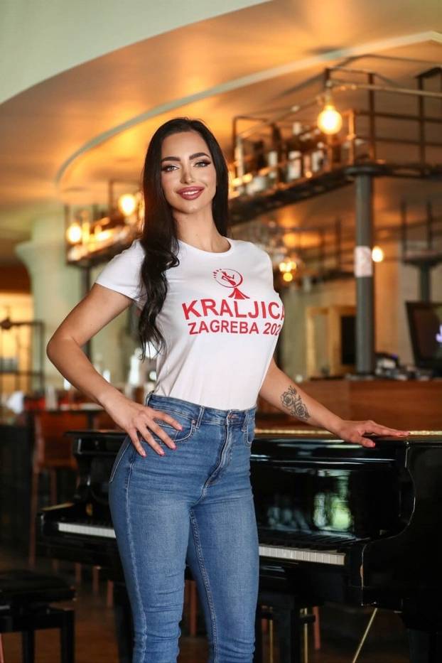 FOTO 'Savršena' Laura ima novi imidž: Pogledajte kako sada izgleda, fotkala se i bez šminke!