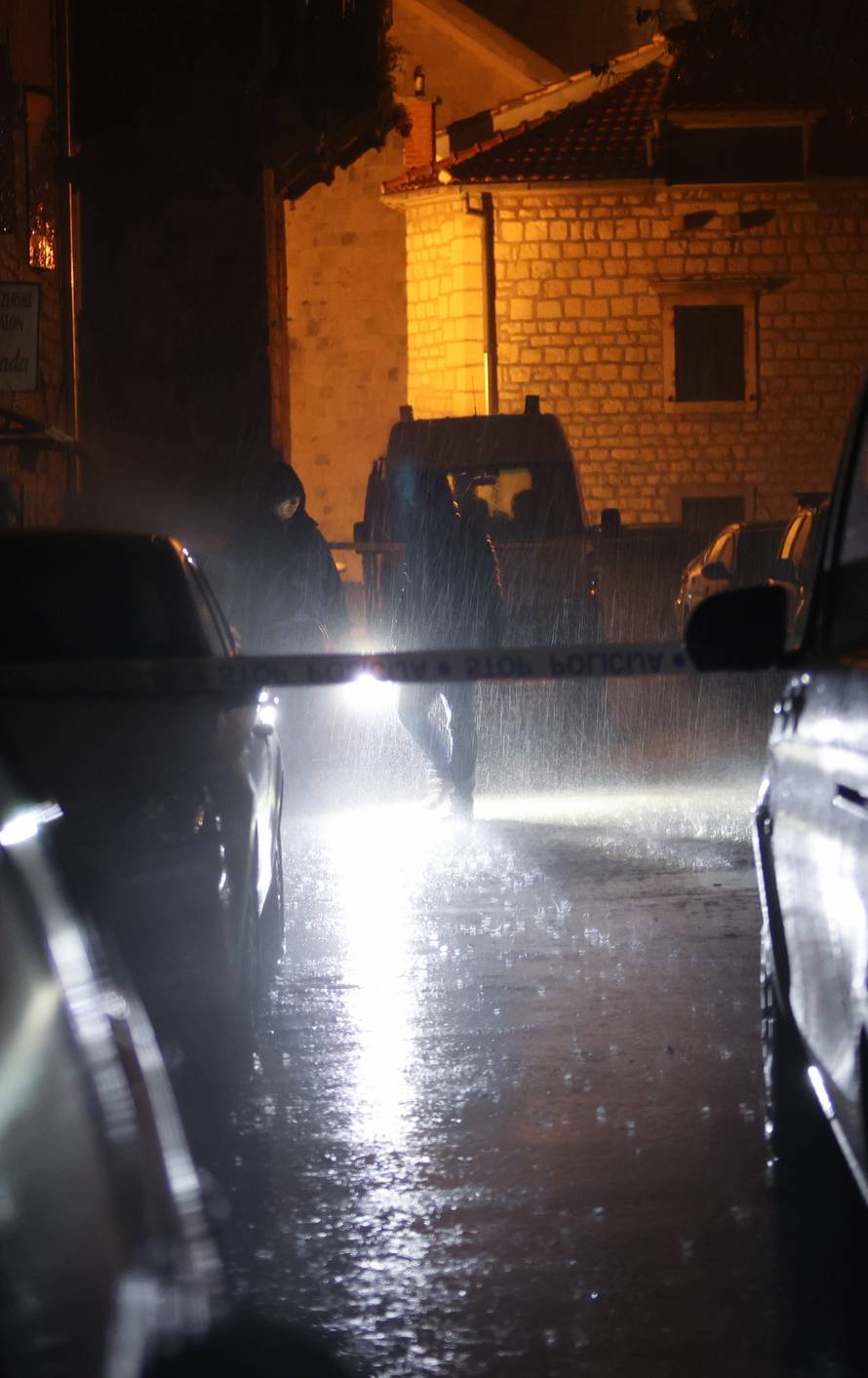 Pucnjava u Kaštel Štafilicu, dvije osobe ozlijeđene