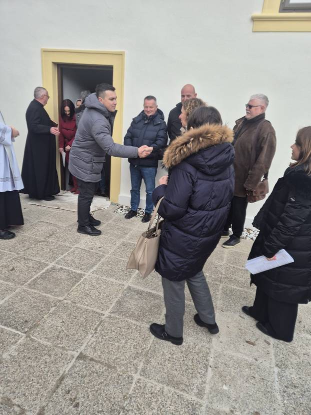 FOTO Blagoslov župnog dvora u Selima: Od danas i čuvaonica umjetnina Sisačke biskupije