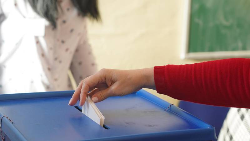 V Republiki Srbski potekale volitve za naslednika Milorada Dodika