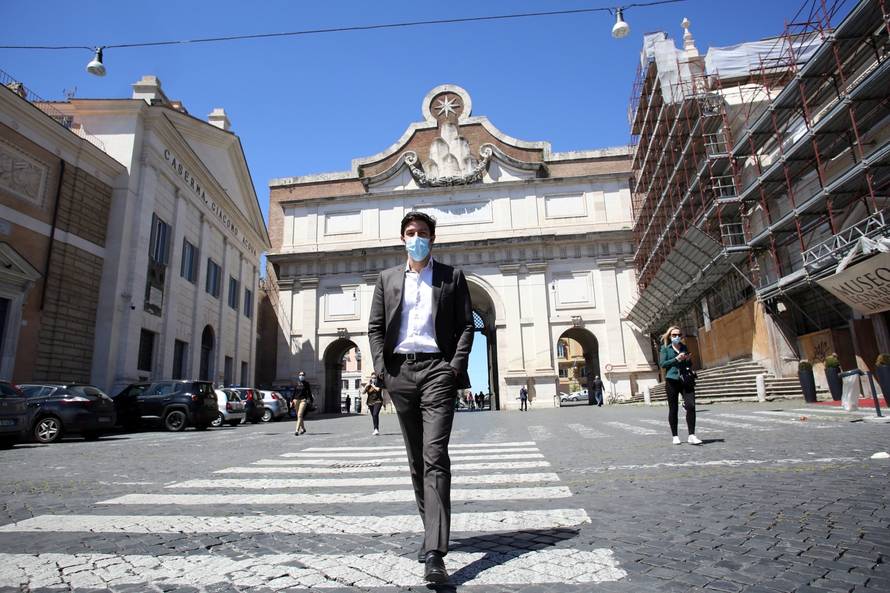 INIZIA LA FASE 2 PER I CITTADINI ITALIANI DOPO DUE MESI DI CHIUSURA PER EMERGENZA COVID-19