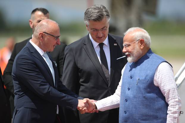 Zagreb: Predsjednik Vlade Republike Indije Narendra Modi stigao u zračnu luku