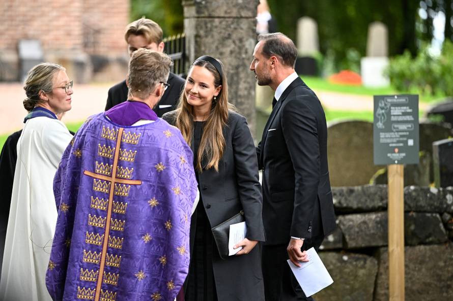 Memorial service for the late King Harald, in Asker