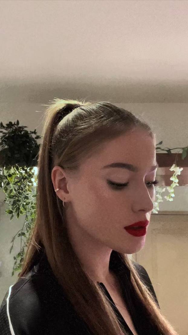 FOTO Nekoć je jahala, a danas je vrsna odbojkašica u Turskoj. Ona je 198 cm visoka senzacija