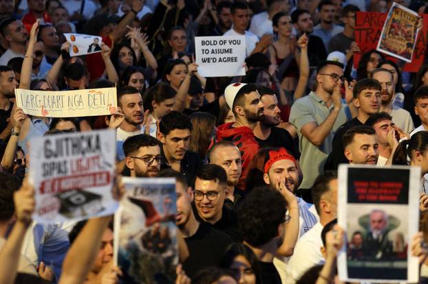 Albanians protest over Kushner-linked luxury resort
