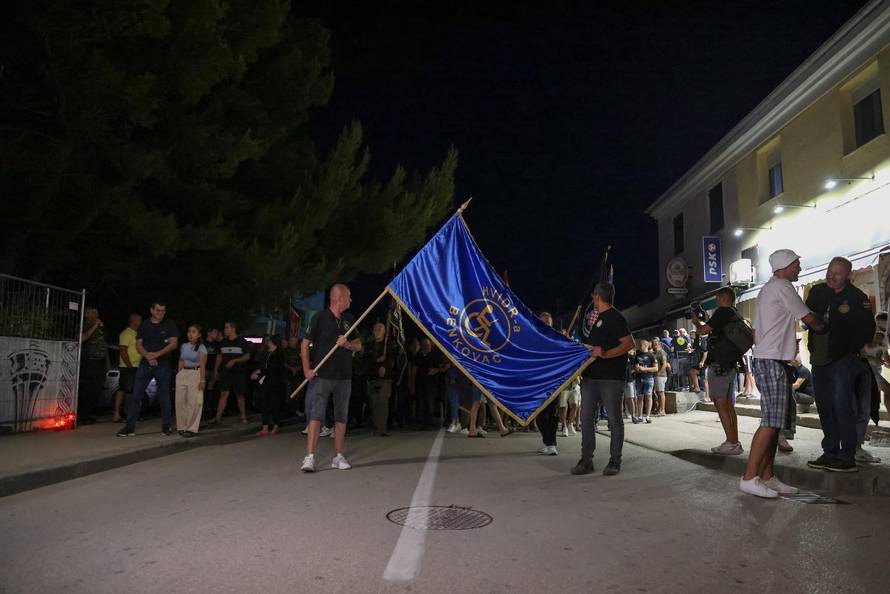 Benkovac: Prosvjed branitelja protiv festivala Nosi se