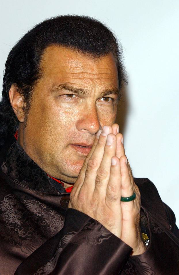 ABACA Steven Seagal - Ray Charles Tribute