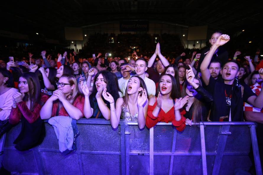 Nastup grupe Vigor na Hrvatskoj noÄi u Frankfurtu
