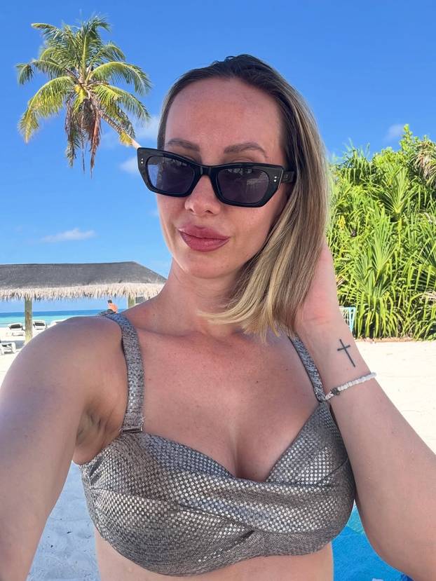 Sjećate se Renate iz 'Braka na prvu'? Objavila fotke s plaže i bez filtera, evo kako sad izgleda