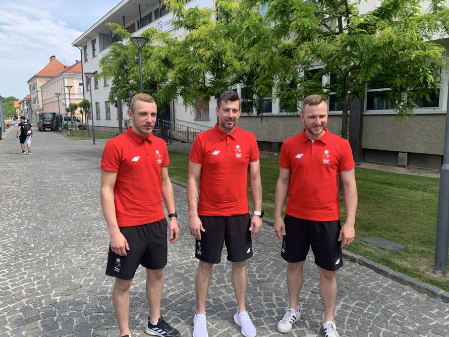 Gluhi rukometaši: Imamo zlato sa OI i šalimo se na svoj račun