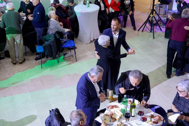 U Zadru održan Bal umirovljenika, zaplesao i ministar Šime Erlić