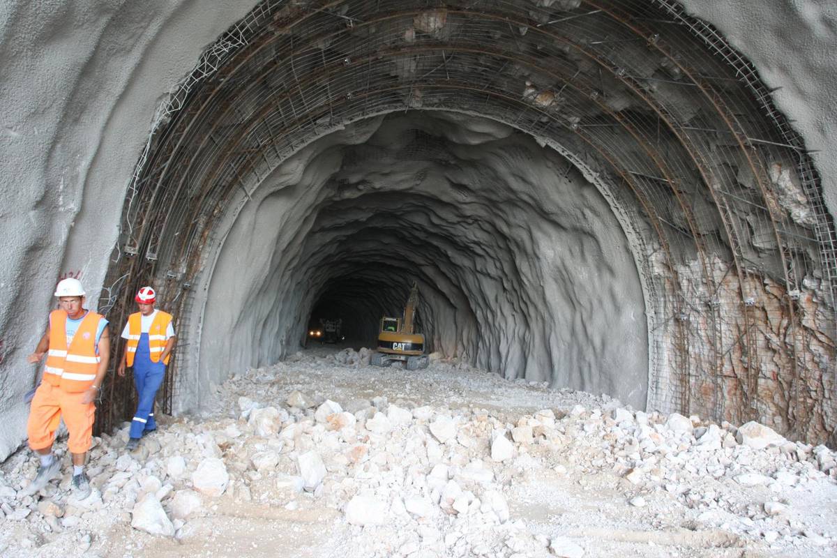 Počelo probijanje tunela Debeli Brijeg na poluotoku Pelješcu