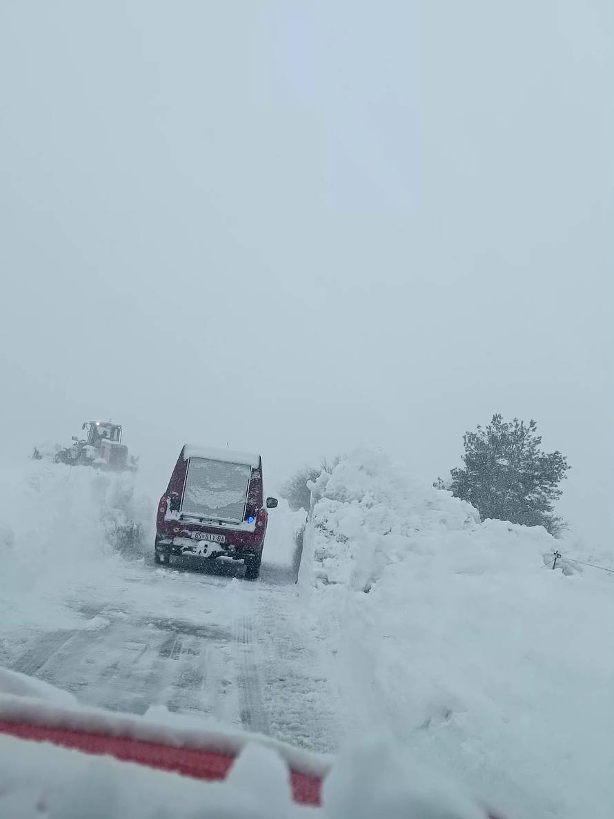 Detalji dramatične akcije kod Plitvica: 'Bili su van sebe kad sam došao, dijete je plakalo...'