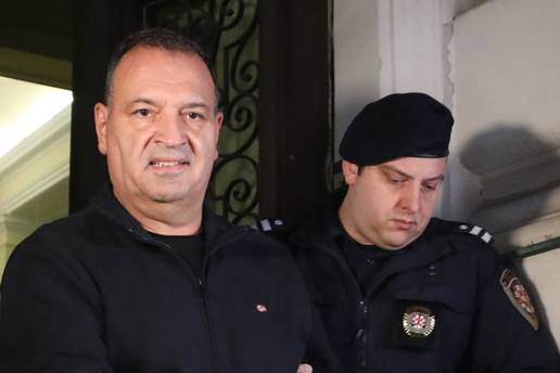 Kako je došlo do afere Beroš? Daju milijune eura, a nitko ne provjerava prave cijene uređaja