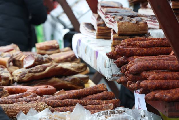 Beli Manastir: Zimski vašar i Čvarak fest Karanac
