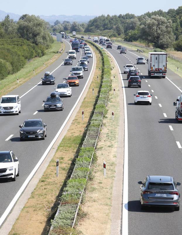 Karlovac: Gust promet na autocesti A1
