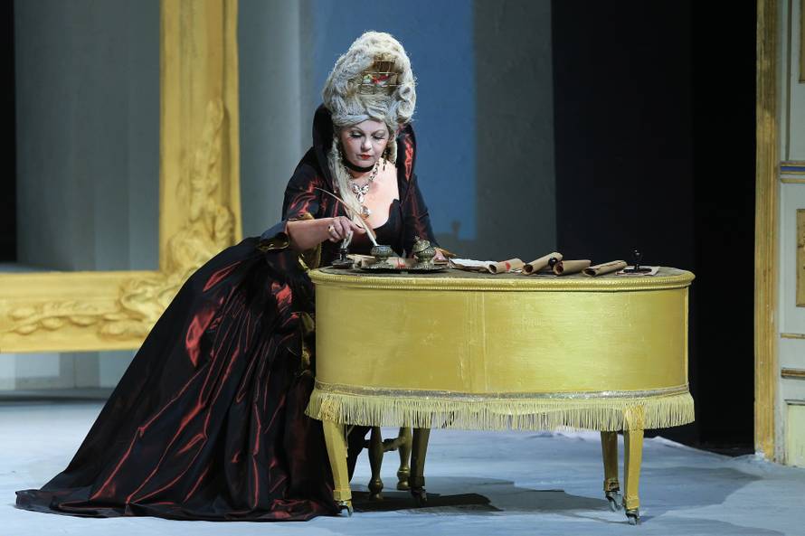 Nives ostvarila san: Zablistala je na daskama osječkog HNK