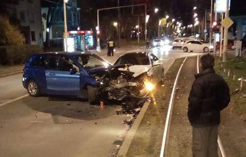 Lančani sudar u Osijeku: Četiri auta se skršila, jedan ozlijeđeni