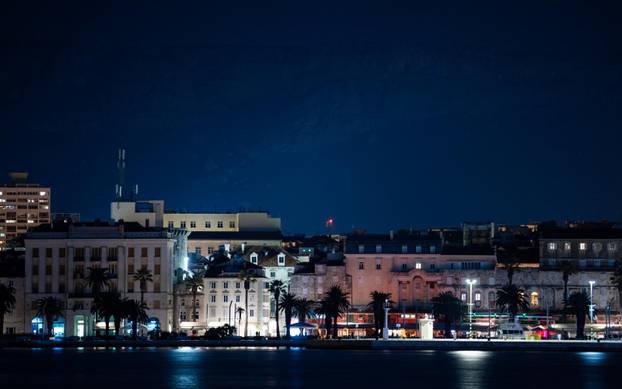 Simboličnim gašenjem svjetla i Split s epridružio akciji Earth Hour
