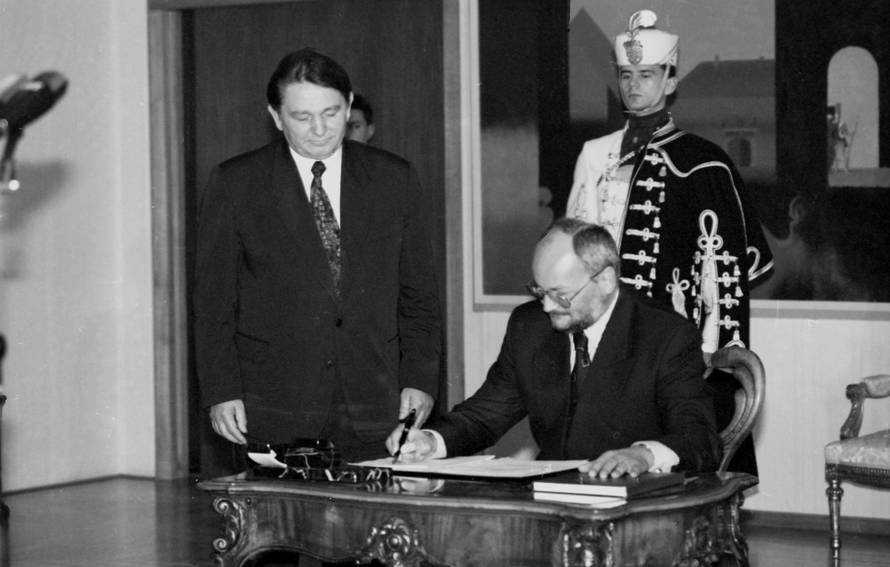 Zagreb: Predstavljanje šeste vlade Republike Hrvatske, 11. mj 1995.
